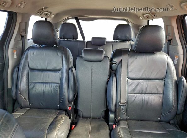 5TDXZ3DC3HS780319 2017 TOYOTA SIENNA Угольный Вид задних сидений