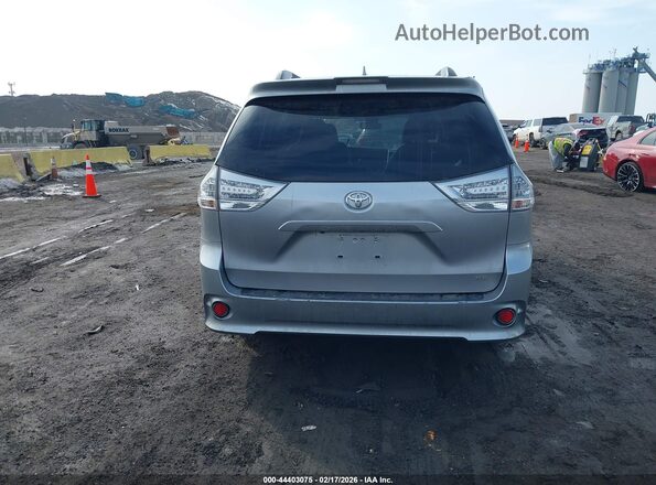 5TDXZ3DC7JS919096 2018 TOYOTA SIENNA Silver 