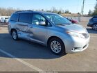 2016 Toyota Sienna Xle 8 Passenger Silver vin: 5TDYK3DC4GS746672