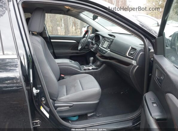 5TDZARFH6GS020122 2016 TOYOTA LE Черный Вид салона спереди