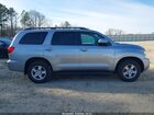 2016 Toyota Sequoia Sr5 5.7l V8 Серебряный vin: 5TDZY5G10GS061612