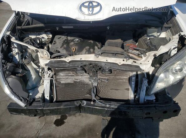 5TDZZ3DC2HS853897 2017 TOYOTA SIENNA Белый Вид подкапотного пространства