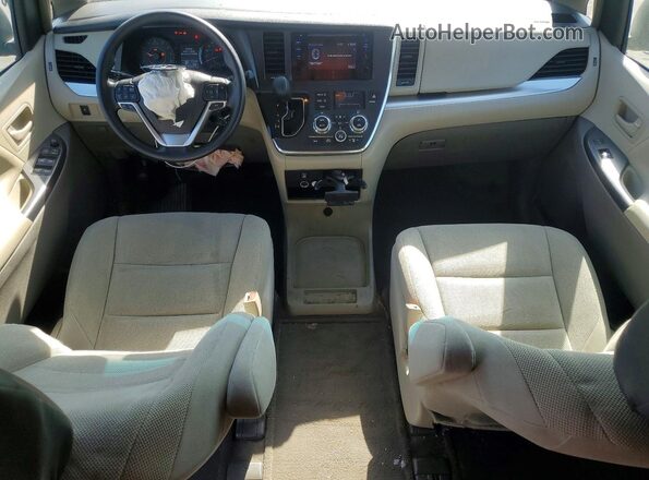 5TDZZ3DC2HS853897 2017 TOYOTA SIENNA Белый Вид панели приборов