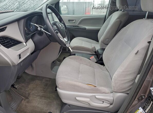 5TDZZ3DCXJS924575 2018 TOYOTA SIENNA Charcoal Vista interior delantera