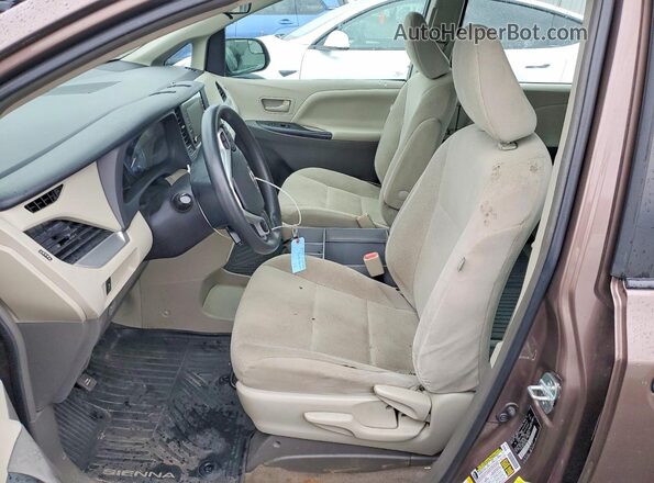 5TDZZ3DCXJS954160 2018 TOYOTA SIENNA Коричневый Вид салона спереди