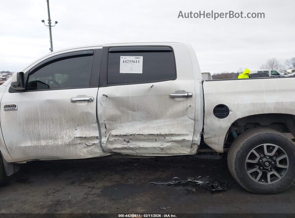 5TFAY5F12KX866934 2019 TOYOTA TUNDRA White 360 interior view