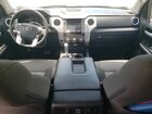 2018 Toyota Tundra Crewmax Sr5 Белый vin: 5TFDW5F14JX773723