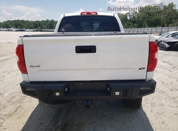 5TFDW5F14JX773723 2018 TOYOTA TUNDRA Белый Вид сзади