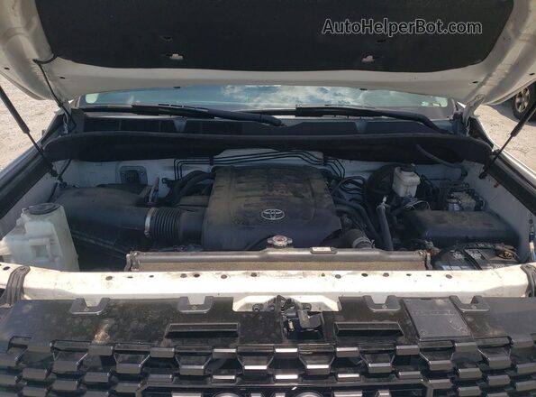 5TFDW5F14JX773723 2018 TOYOTA TUNDRA Белый Вид задней части салона