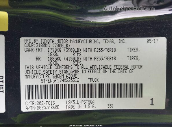 5TFEW5F17HX225312 2017 TOYOTA TUNDRA Черный Вид подкапотного пространства