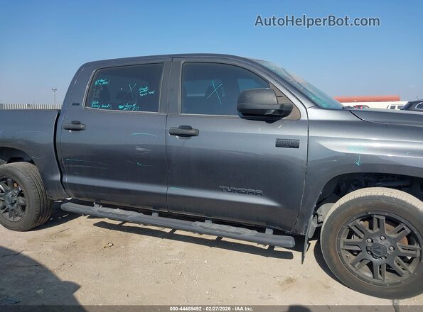 5TFEY5F10MX294640 2021 TOYOTA TUNDRA Серый Вид задней части салона