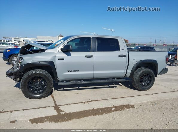 5TFEY5F14KX251223 2019 TOYOTA TUNDRA Gray Vista interior de 360 grados