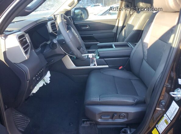 5TFJA5DB3SX320529 2025 TOYOTA LIMITED Коричневый Вид салона спереди
