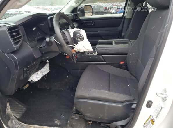 5TFKB5GD3RX002547 2024 TOYOTA LE White Սալոնի դիմացի տեսք