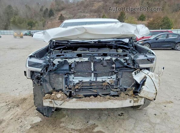 5TFKB5GD3RX002547 2024 TOYOTA LE White Դիմացի տեսք