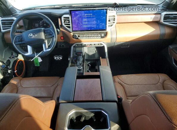 5TFMA5DB2SX295913 2025 TOYOTA TUNDRA Бирюзовый Вид панели приборов
