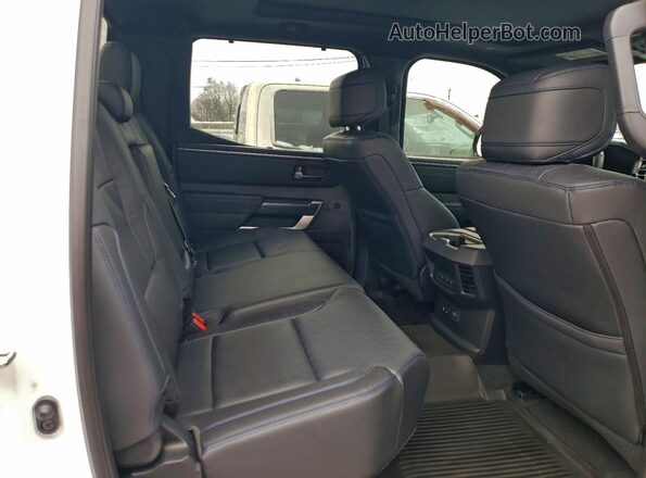 5TFNA5DB2RX232387 2024 TOYOTA TUNDRA Белый Вид задних сидений