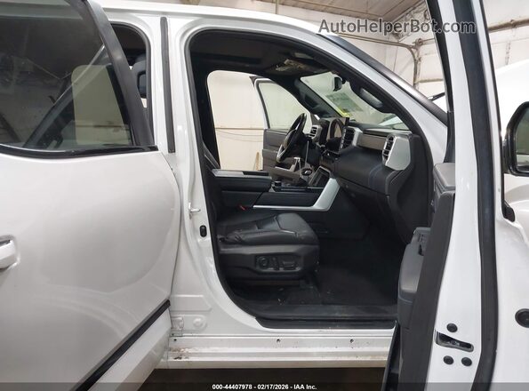 5TFNC5DBXRX054979 2024 TOYOTA TUNDRA HYBRID White წინა სალონის ხედი