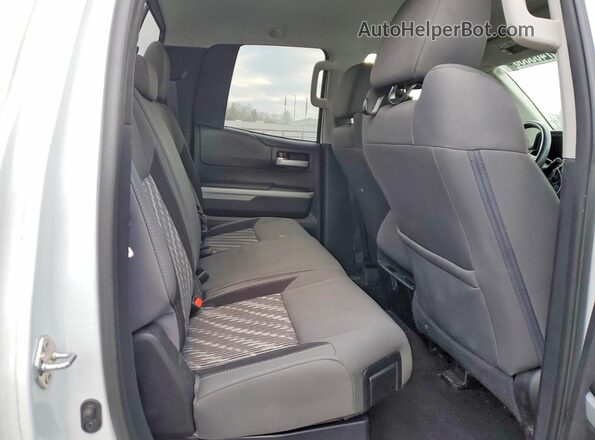 5TFRM5F15KX137969 2019 TOYOTA LE Белый Вид задних сидений