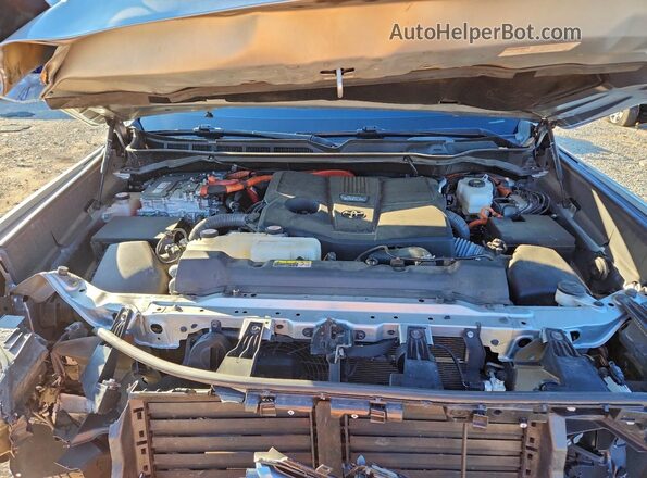 5TFVC5DB3NX002331 2022 TOYOTA TUNDRA Silver Вид задньої частини салону