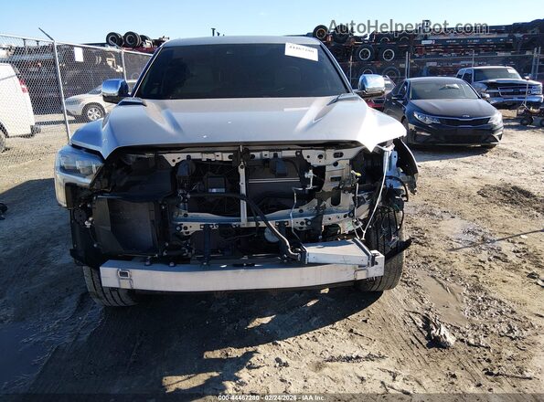 5TFVC5DBXRX063228 2024 TOYOTA TUNDRA HYBRID Silver Vista frontal