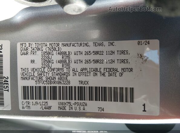 5TFVC5DBXRX063228 2024 TOYOTA TUNDRA HYBRID Silver Vista del compartimento del motor