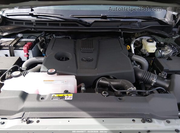 5TFWA5DB9TX379155 2026 TOYOTA LIMITED Серый Вид сзади