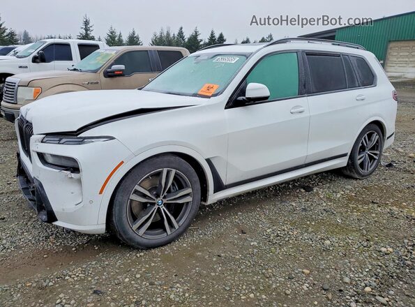 5UX23EM01P9P81669 2023 BMW X7 White Vista tres cuartos delantera izquierda
