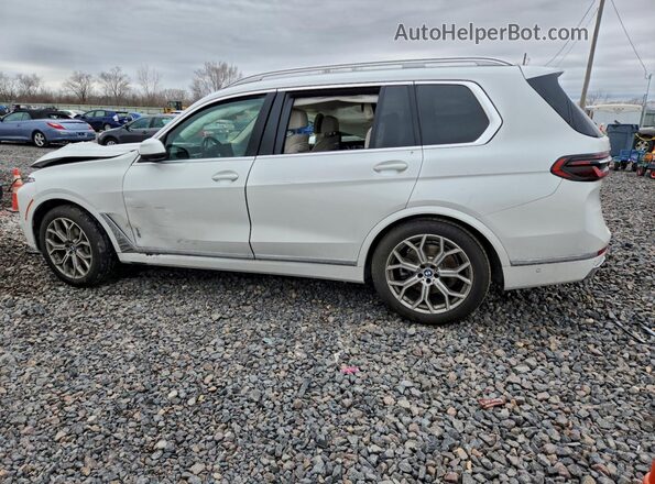 5UX23EM01R9T90024 2024 BMW X7 White Trasero izquierdo