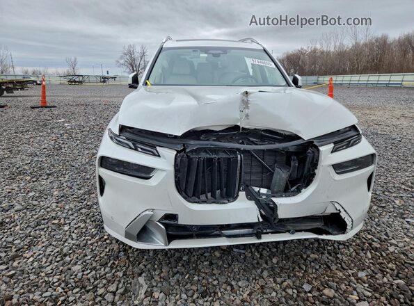 5UX23EM01R9T90024 2024 BMW X7 White Vista frontal