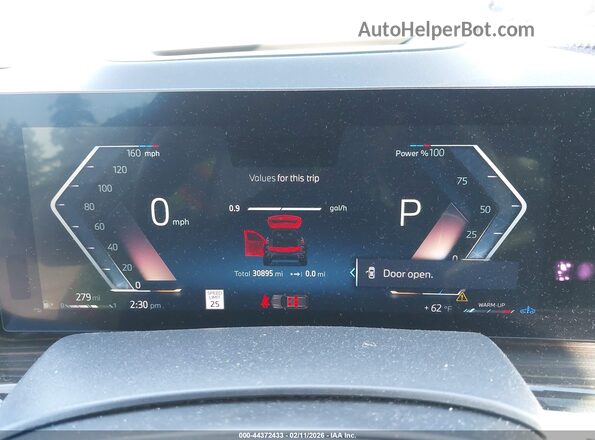 5UX23EM01R9V78400 2024 BMW X7 Black Widok tylnych siedzeń