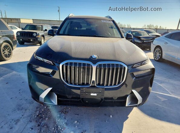 5UX23EM02R9V84254 2024 BMW X7 Черный Вид спереди