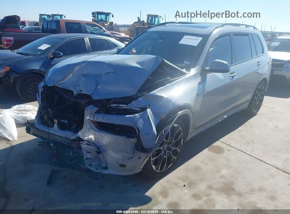 5UX23EM04R9U78193 2024 BMW X7 Gray Przód lewy