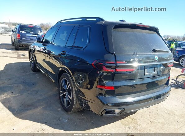 5UX23EM0XT9024585 2026 BMW X7 Черный Задняя левая четверть