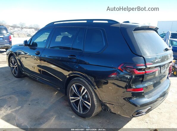 5UX23EM0XT9024585 2026 BMW X7 Черный Панорамный вид салона 360°