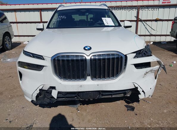 5UX23EM0XT9053505 2026 BMW X7 Белый Вид панели приборов
