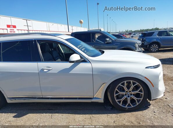 5UX23EM0XT9053505 2026 BMW X7 Белый Вид щитка приборов
