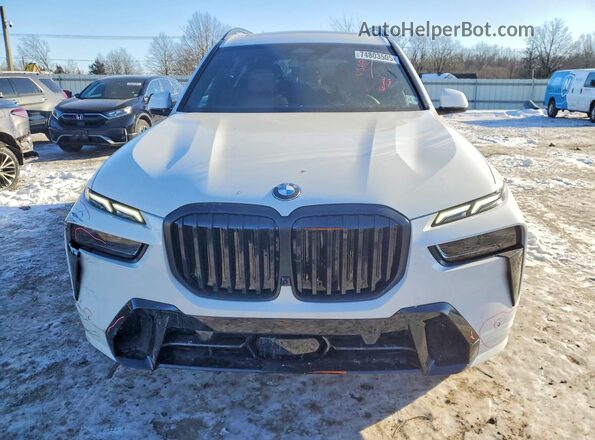 5UX23EM0XT9159100 2026 BMW X7 White Widok z przodu