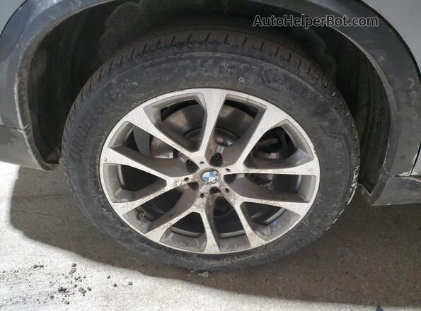 5UX23EU04R9V40191 2024 BMW X5 Серый 