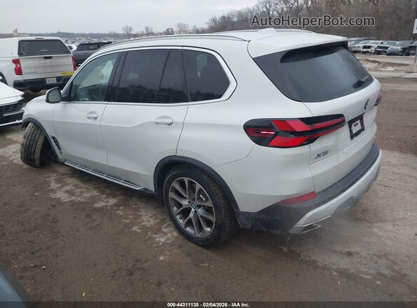 5UX23EU04T9048929 2026 BMW X5 Белый Задняя левая четверть