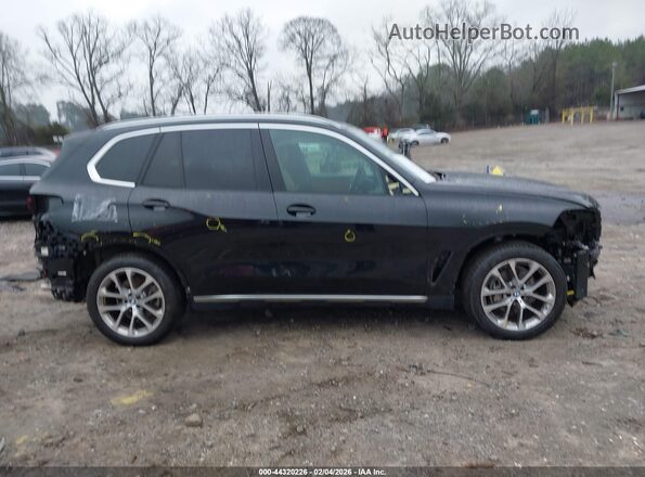 5UX23EU07R9T08829 2024 BMW X5 Черный Вид задней части салона