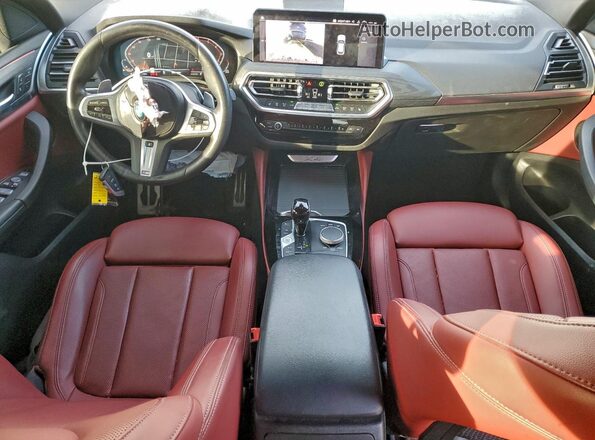 5UX33DT06P9R45790 2023 BMW X4 White Вид панелі приладів