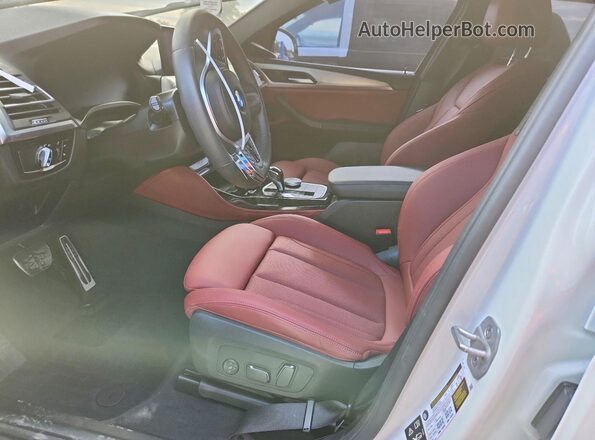 5UX33DT07S9Z66334 2025 BMW X4 Белый Вид салона спереди