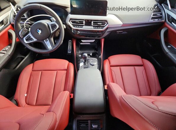 5UX33DT07S9Z66334 2025 BMW X4 Белый Вид панели приборов