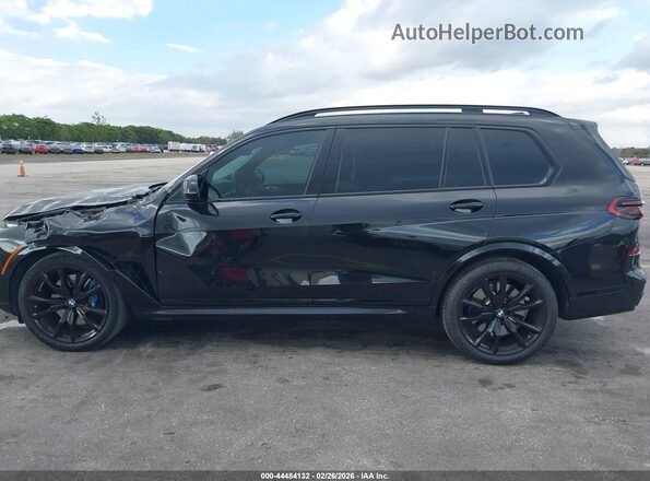 5UX33EM01S9Y10746 2025 BMW X7 Черный 