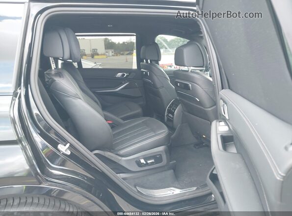 5UX33EM01S9Y10746 2025 BMW X7 Черный Вид наклейки с VIN-кодом