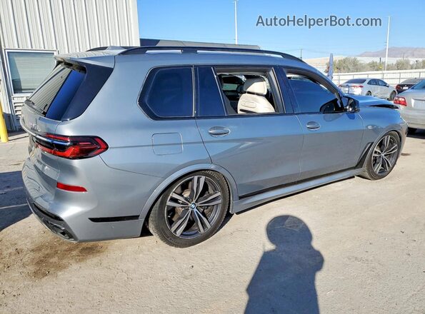5UX33EM06P9M78231 2023 BMW X7 Silver Rear right