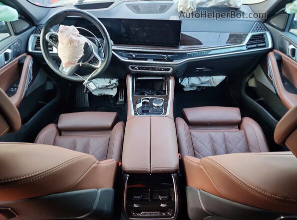 5UX33EX03S9Z38997 2025 BMW X6 Черный Вид панели приборов