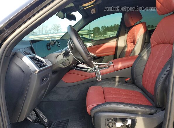 5UX33EX06R9S66847 2024 BMW X6 Black Vista interior delantera