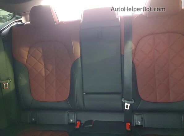 5UX33EX06R9S66847 2024 BMW X6 Black Vista de los asientos traseros